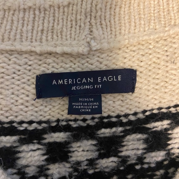 American Eagle Sweater - Picture 2 of 2